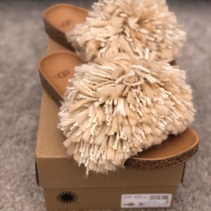 UGG Cindi sandals NWT
